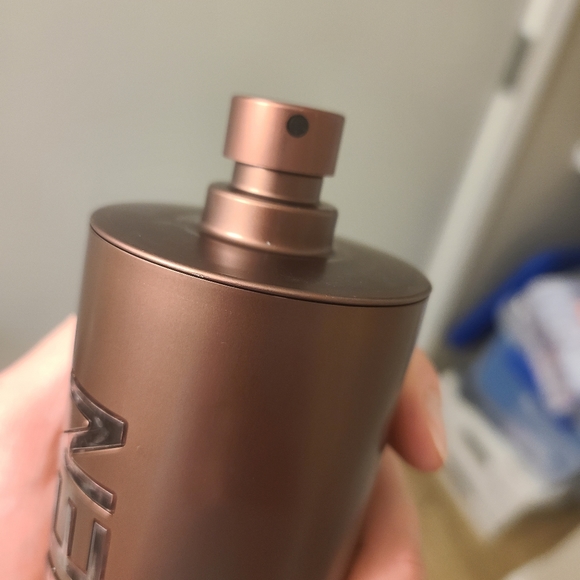 212 Sexy Carolina Herrera - Picture 3 of 4